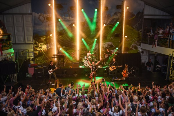 Top-Stimmung am Salzburger Oktoberfest in Oberhausen 2016